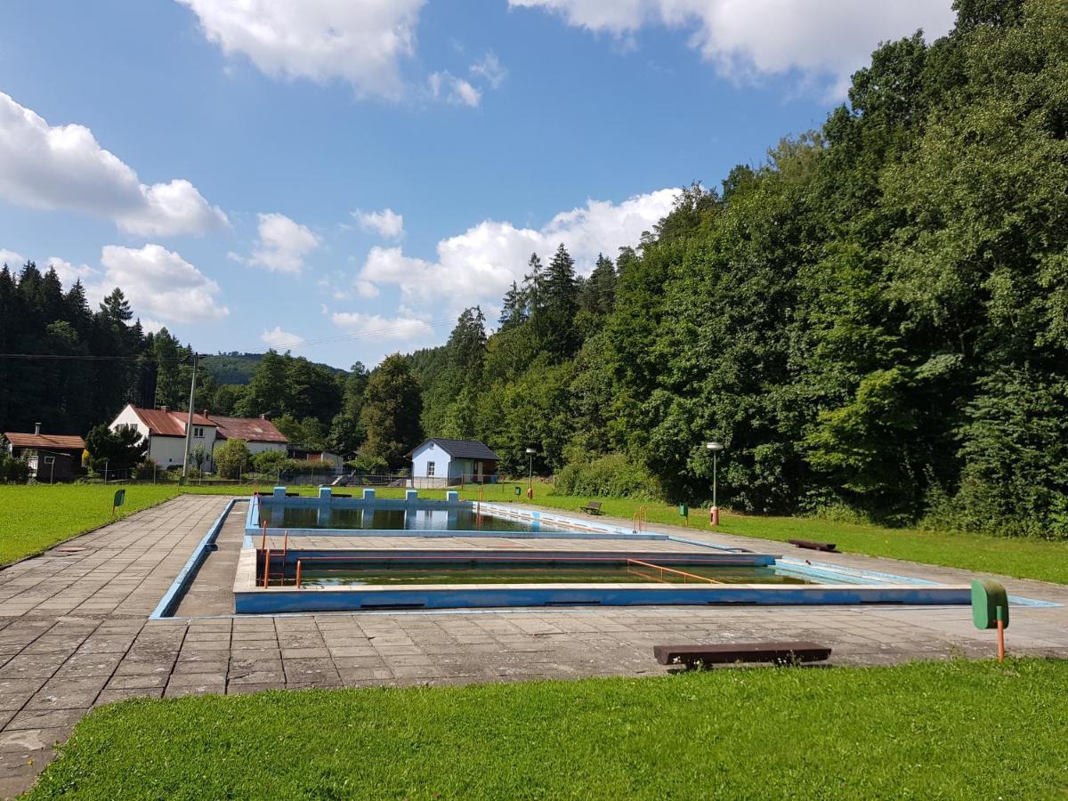 Schupplerova Vila Hostejn エクステリア 写真